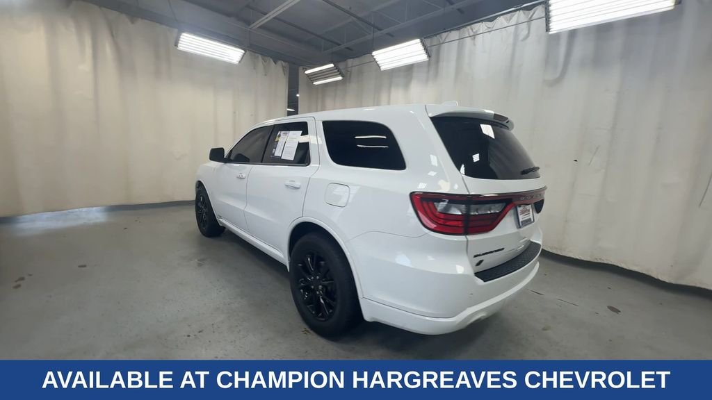 Used 2018 White Dodge SXT image 8