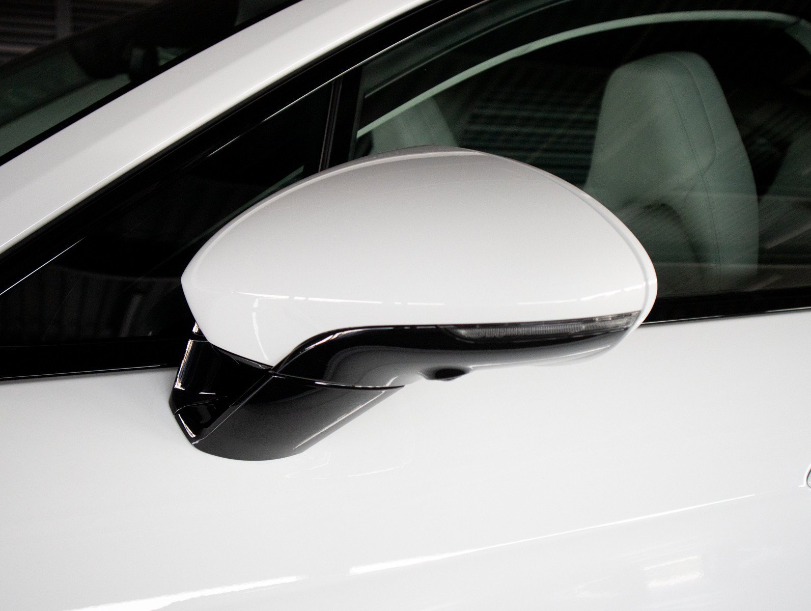 Certified Used 2023 White Porsche 4 image 33