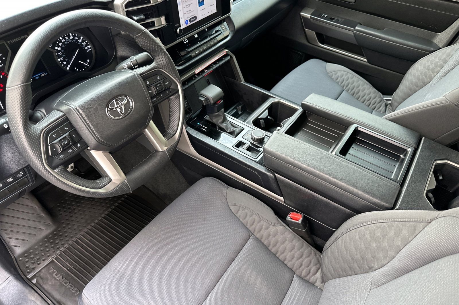 Used 2025 White Toyota SR5 image 10