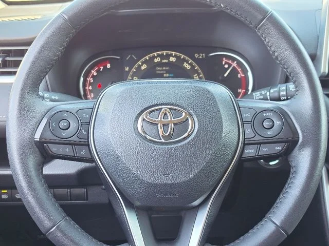 2024 Toyota RAV4 XLE - Photo 28