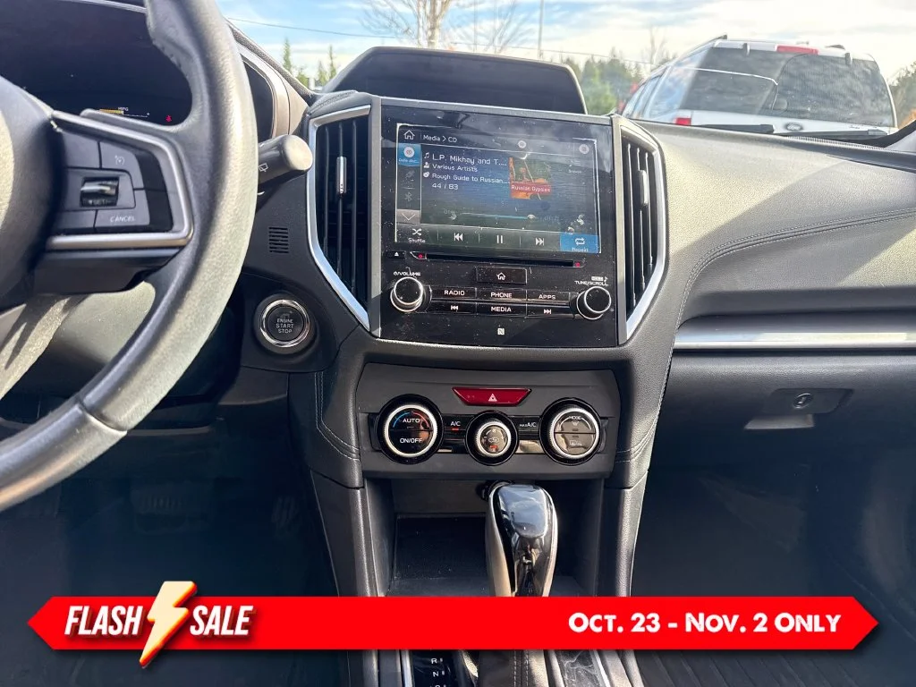 Used 2017 White Subaru 2.0i Limited image 18