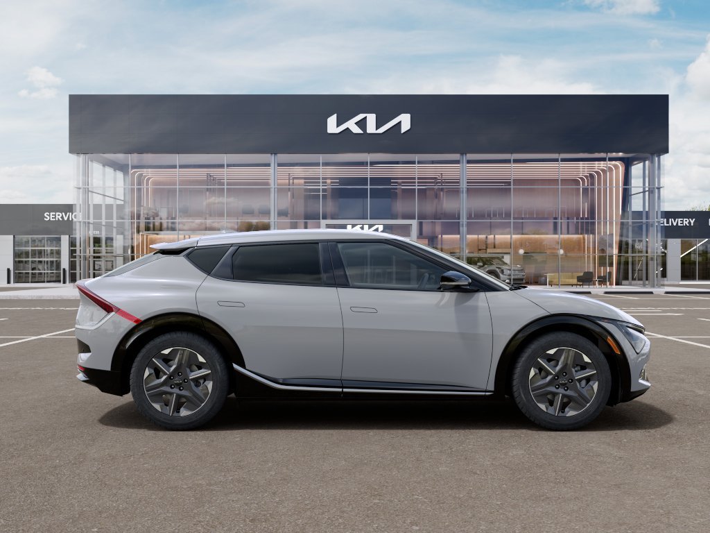 New 2026 Wolf Gray Kia LIGHT image 7