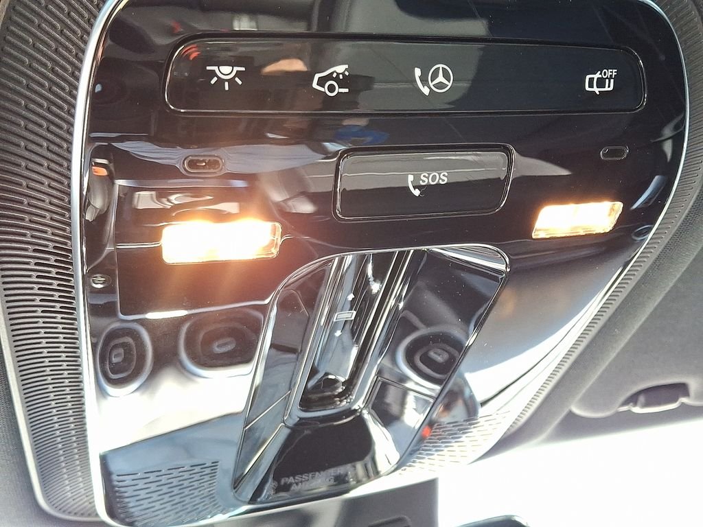New 2026 Polar White Mercedes-Benz GLC 300 image 13