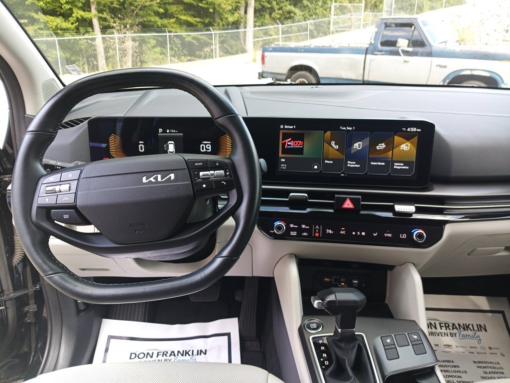 Used 2026 Black Kia EX image 17