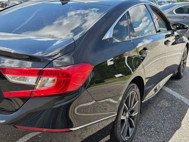 Used 2022 Black Honda EX-L image 16
