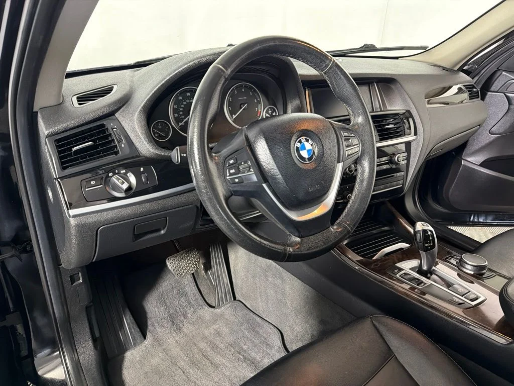 Used 2017 Black BMW xDrive28i image 8