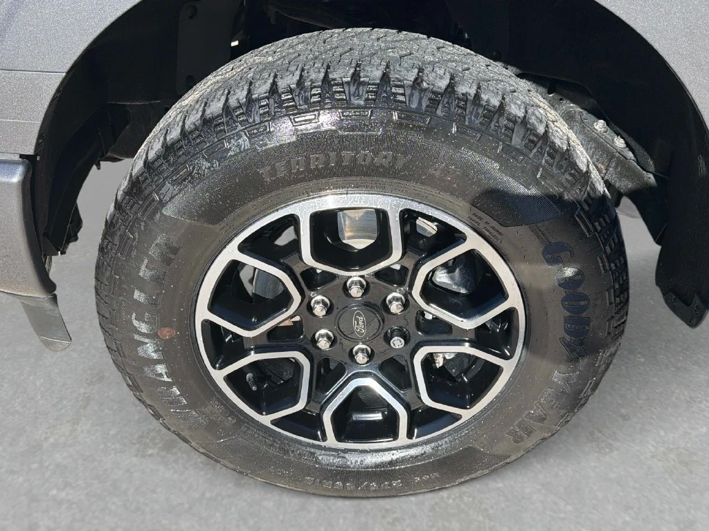 Used 2022 Gray Ford XLT image 12