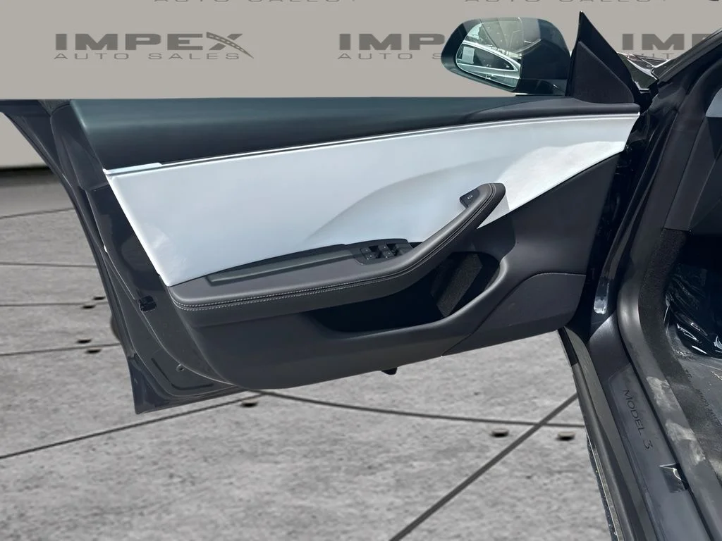 Used 2025 Black Tesla Long Range image 25