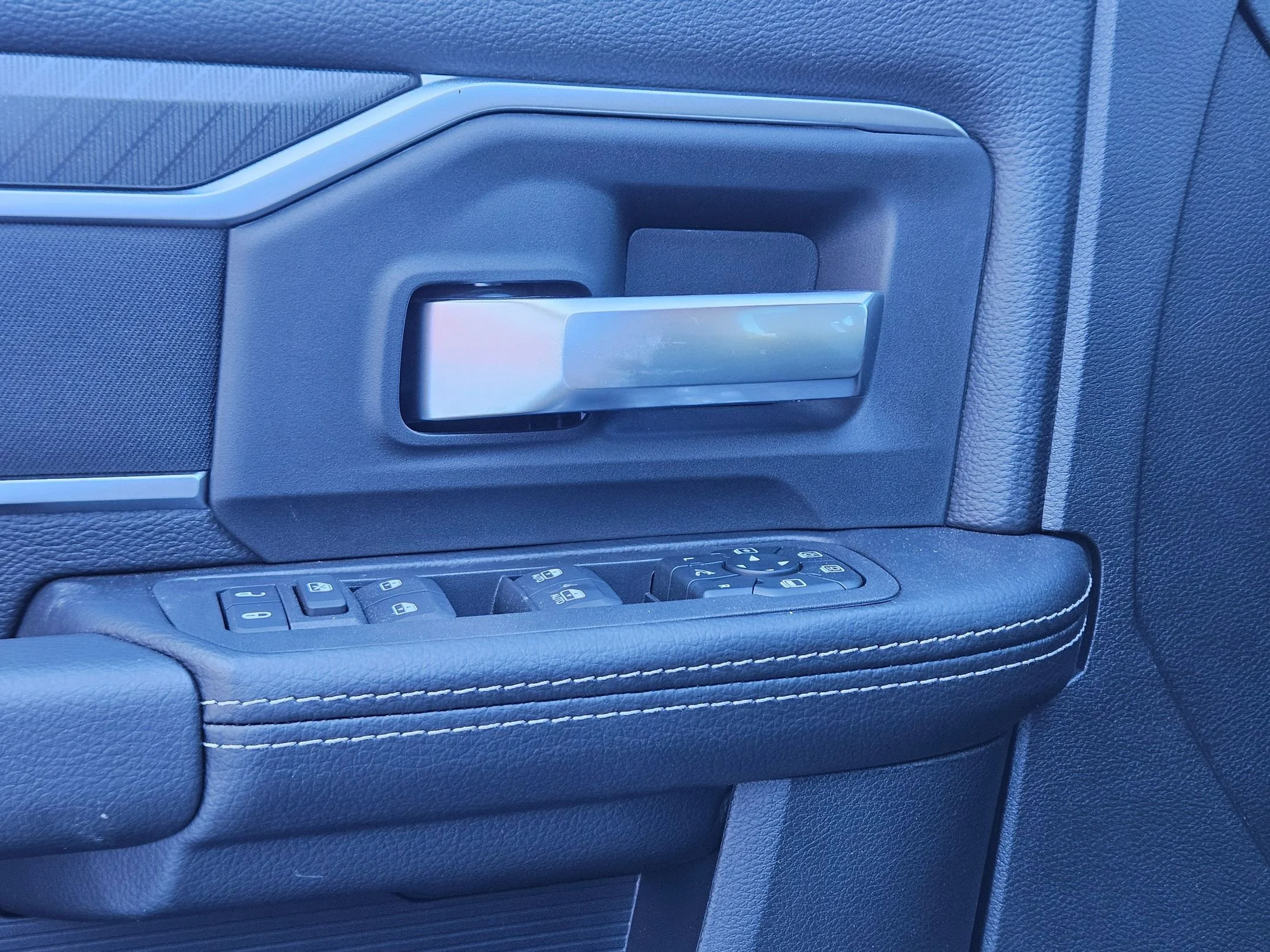 2026 RAM 2500 Big Horn - Photo 16
