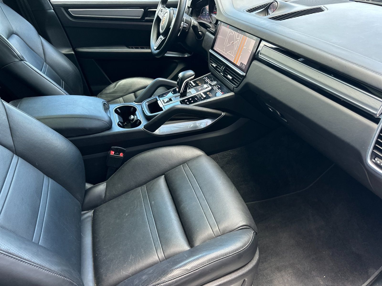 Used 2019 Black Porsche Turbo image 15