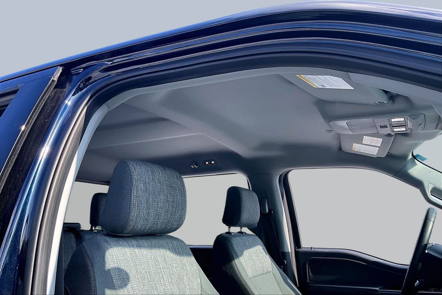 Used 2023 Antimatter Blue Metallic Ford XLT image 13