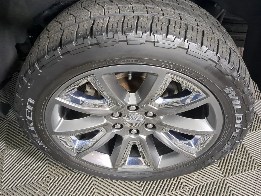 Used 2018 Tungsten Metallic Chevrolet LT image 16