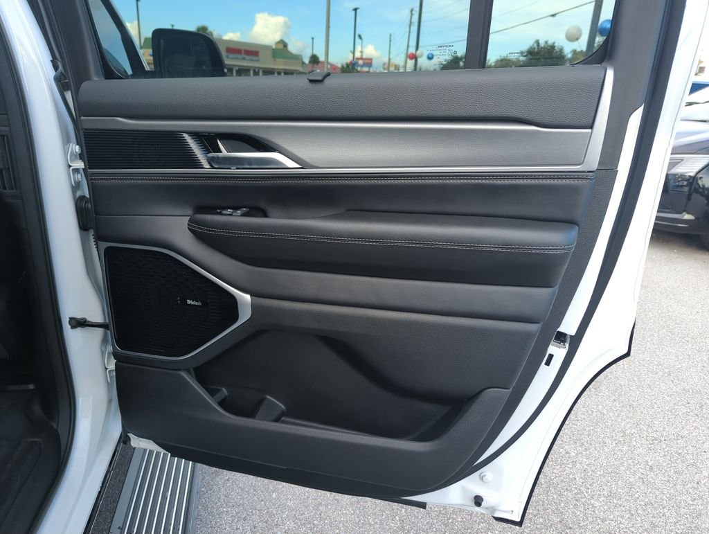 New 2026 Bright White Clearcoat Jeep Limited Reserve image 34
