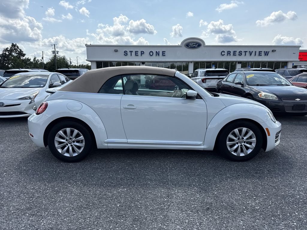 Used 2017 White Volkswagen 1.8T S image 9