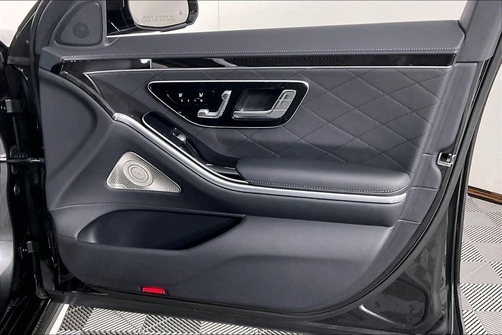 2026 Mercedes-Benz S-Class S 580 - Photo 16