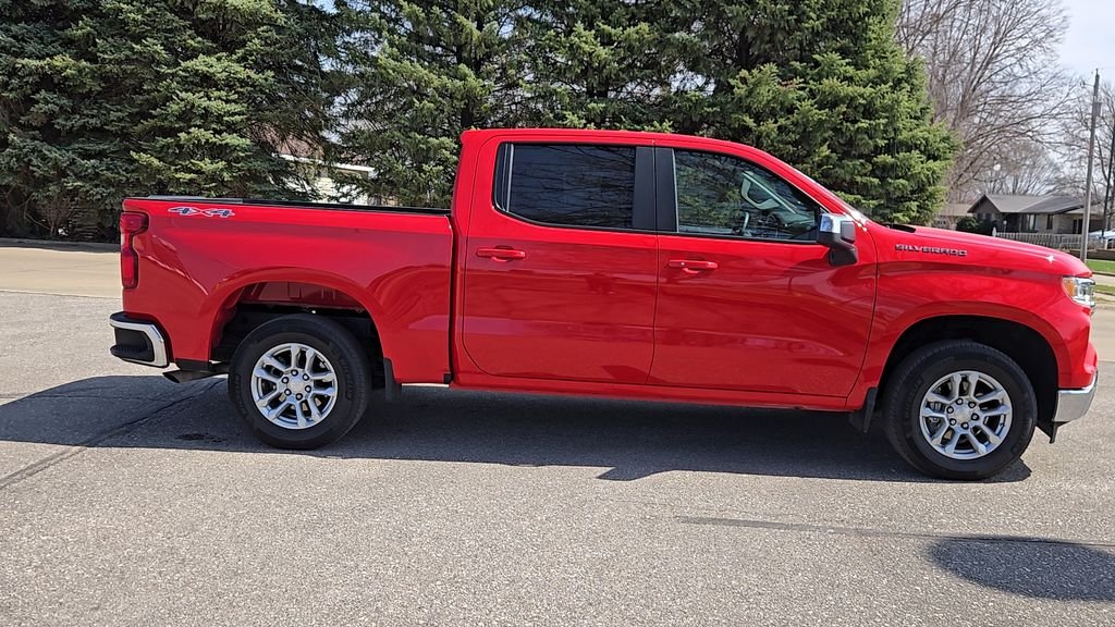 Used 2024 Red Chevrolet LT image 32