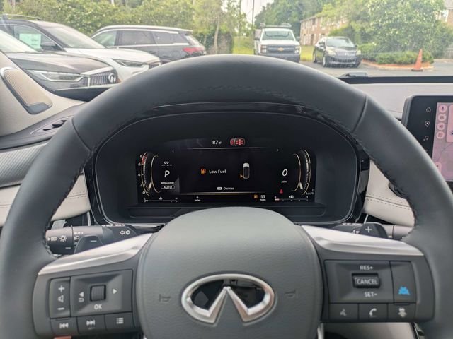 New 2027 DEEP EMERALD INFINITI Luxe AWD image 31