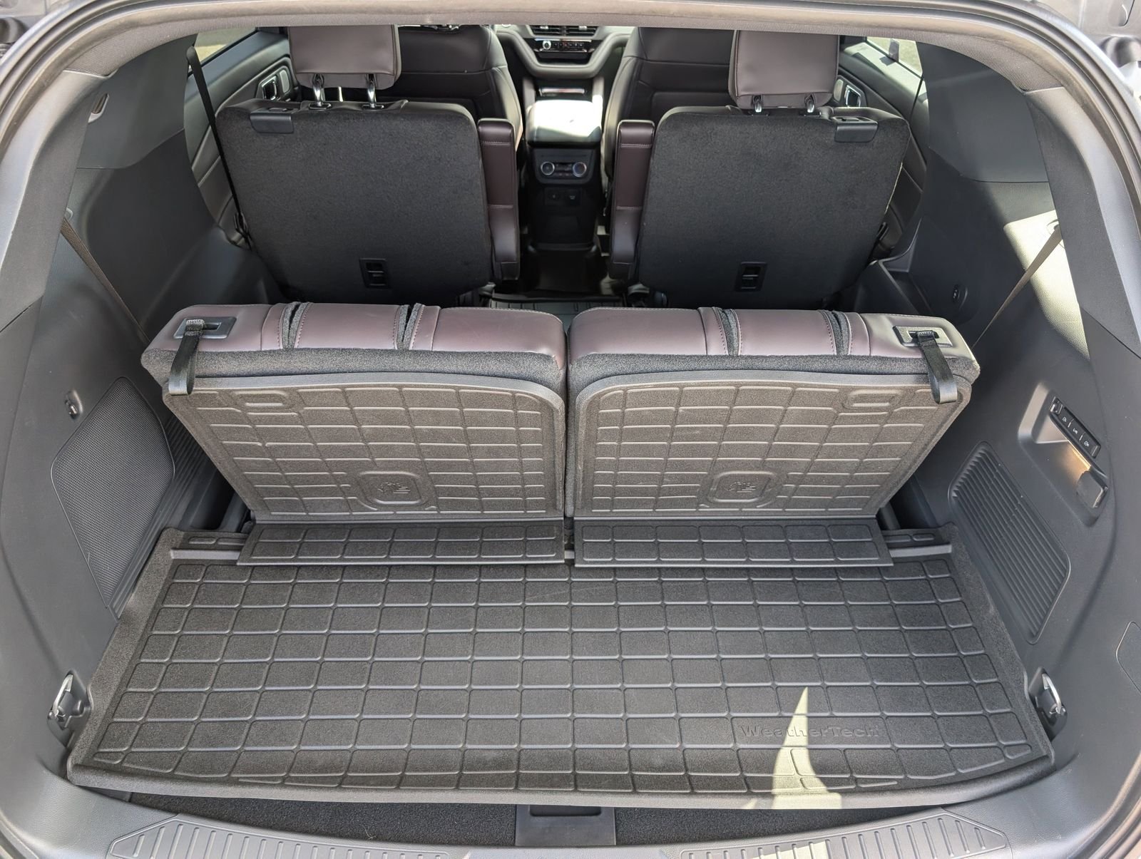 2026 Ford Explorer Platinum - Photo 14