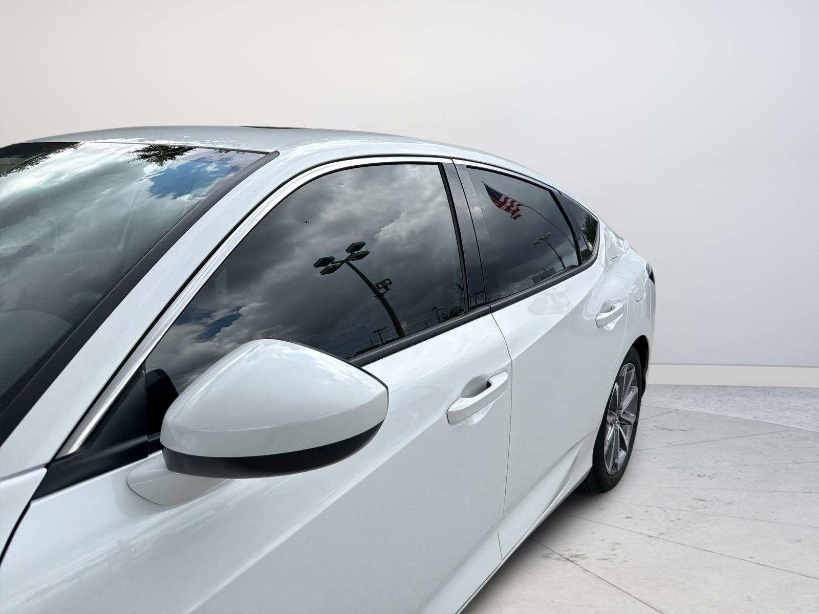Used 2024 Platinum White Pearl Acura Base image 10