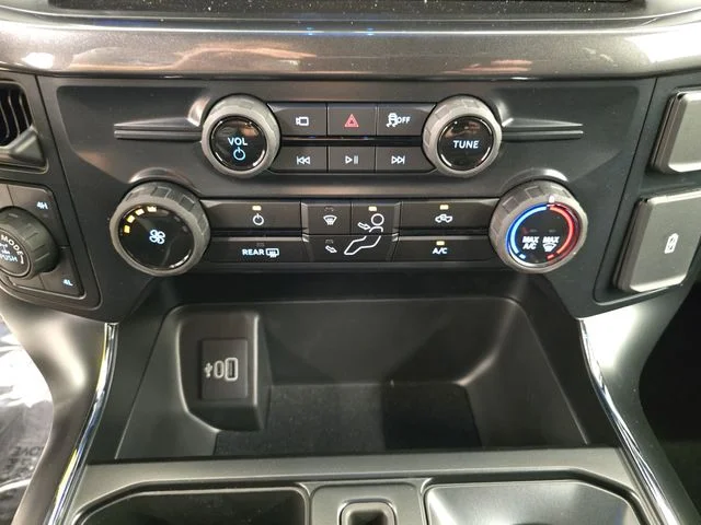 New 2026 Oxford White Ford STX® image 30