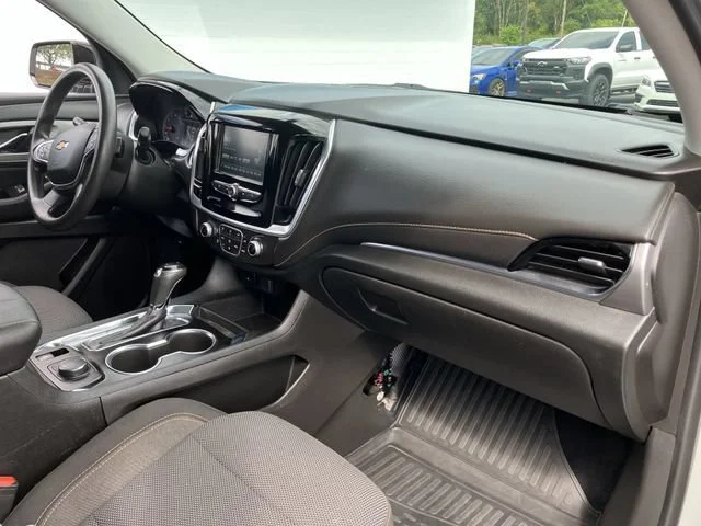 Used 2018 SILVER ICE METALLIC Chevrolet LS image 26