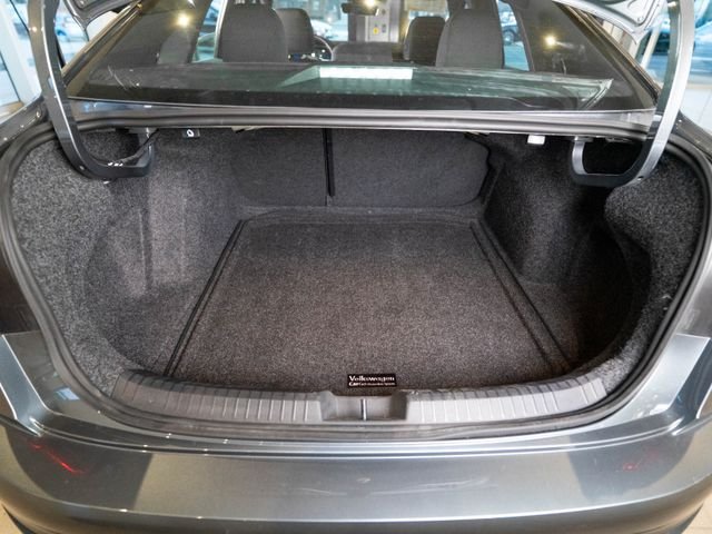 2025 Volkswagen Jetta Sport - Photo 27