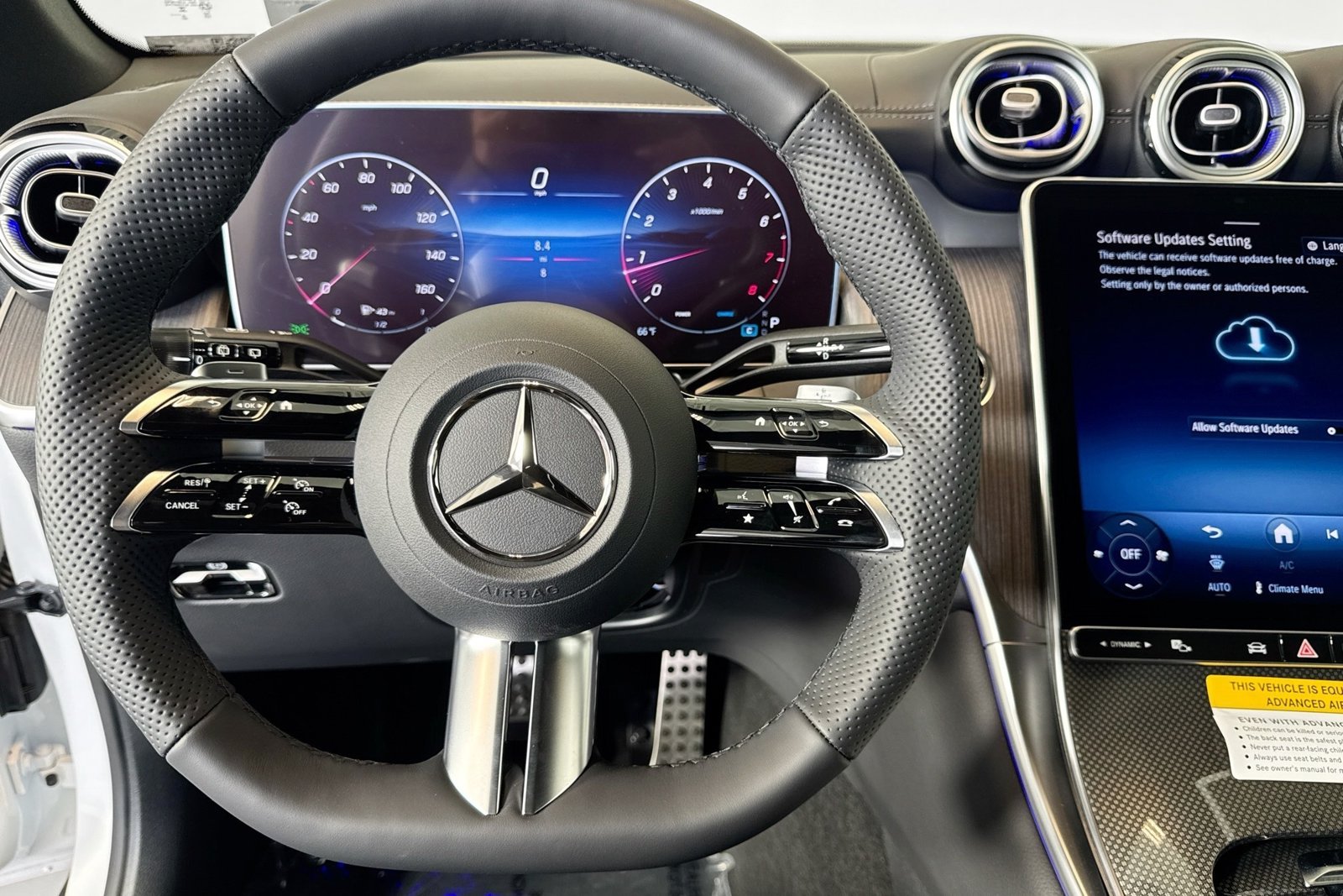 New 2026 Polar White Mercedes-Benz GLC 300 image 11