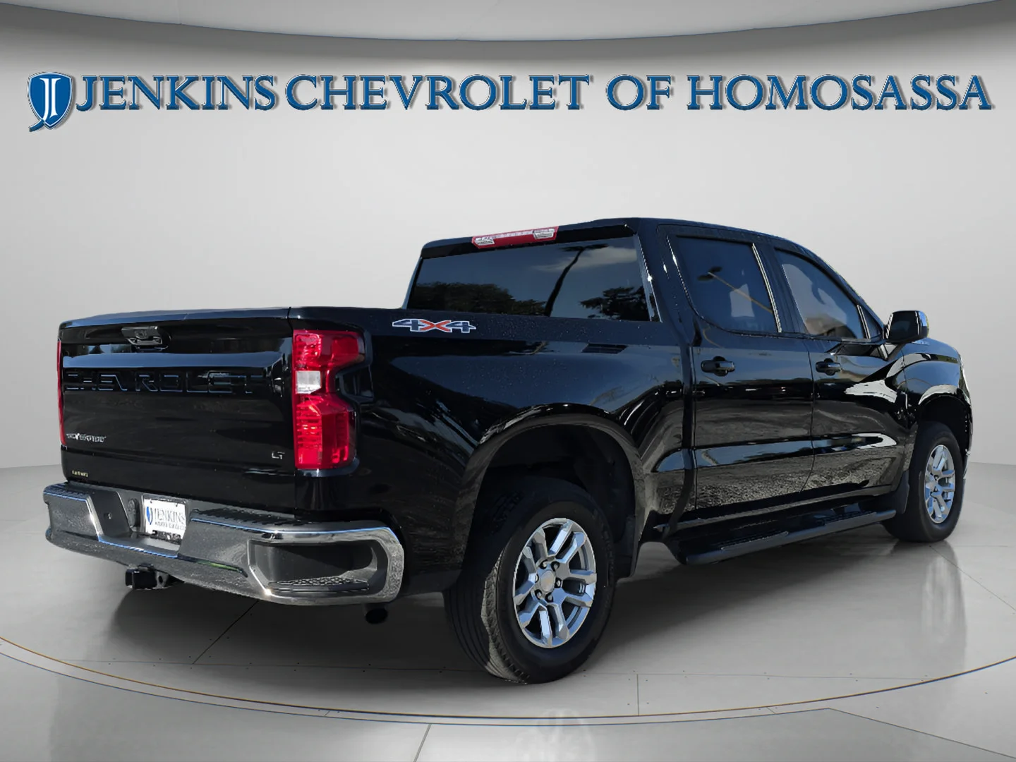 Used 2023 Black Chevrolet LT image 5