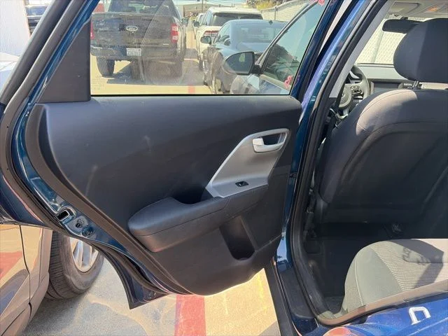 Used 2018 Blue Kia LX image 5