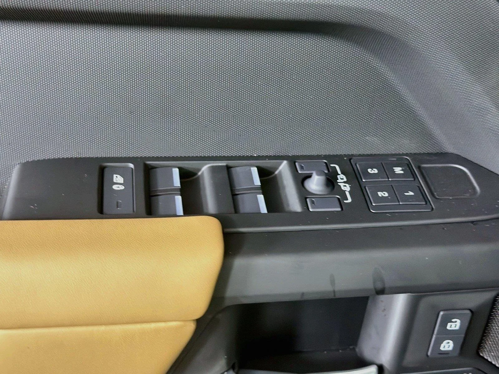 New 2026 Gondwana Stone Land Rover S image 17