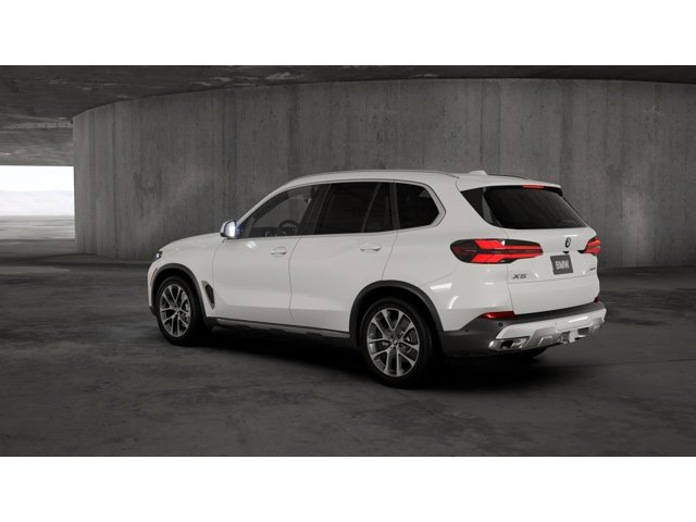 New 2026 Alpine White BMW xDrive40i image 2