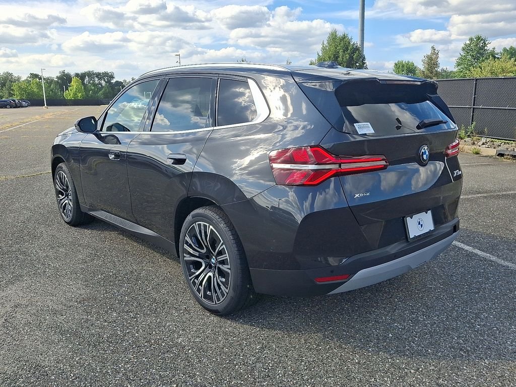 New 2026 Dark Graphite Metallic BMW 30 xDrive image 3