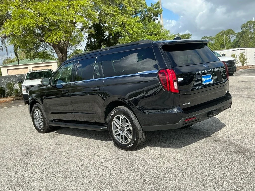 Used 2025 Black Ford Active image 4