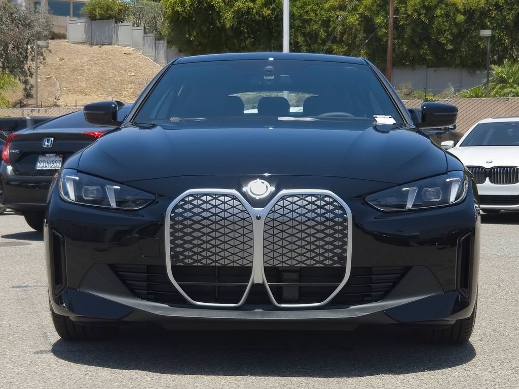 New 2026 Jet Black BMW eDrive40 image 2