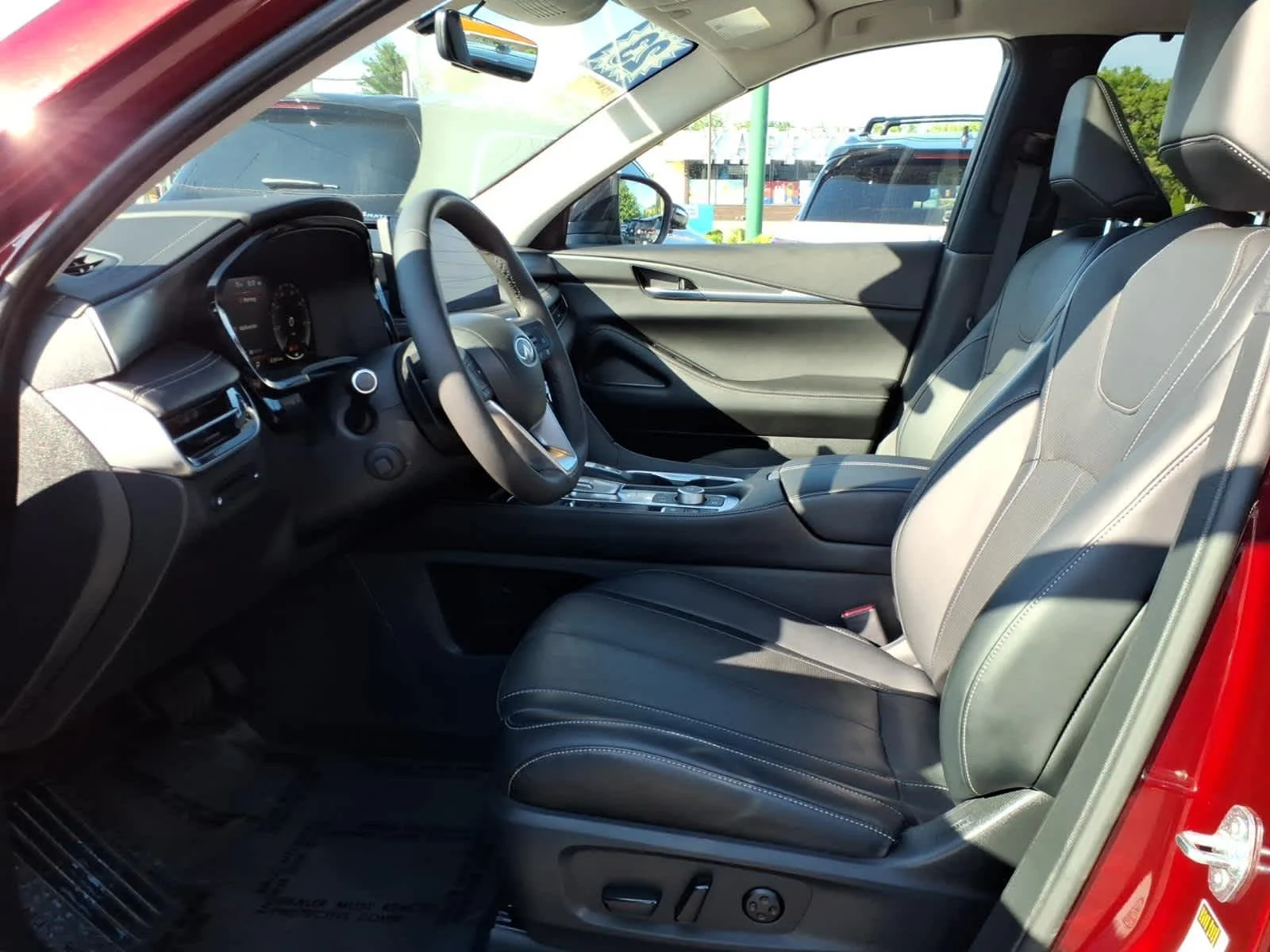 Certified Used 2023 Deep Bordeaux INFINITI LUXE image 10