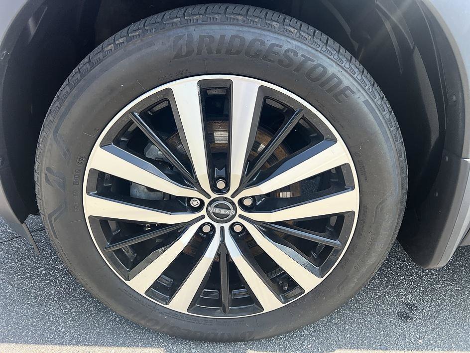 Certified Used 2024 Baja Storm Nissan Platinum image 8