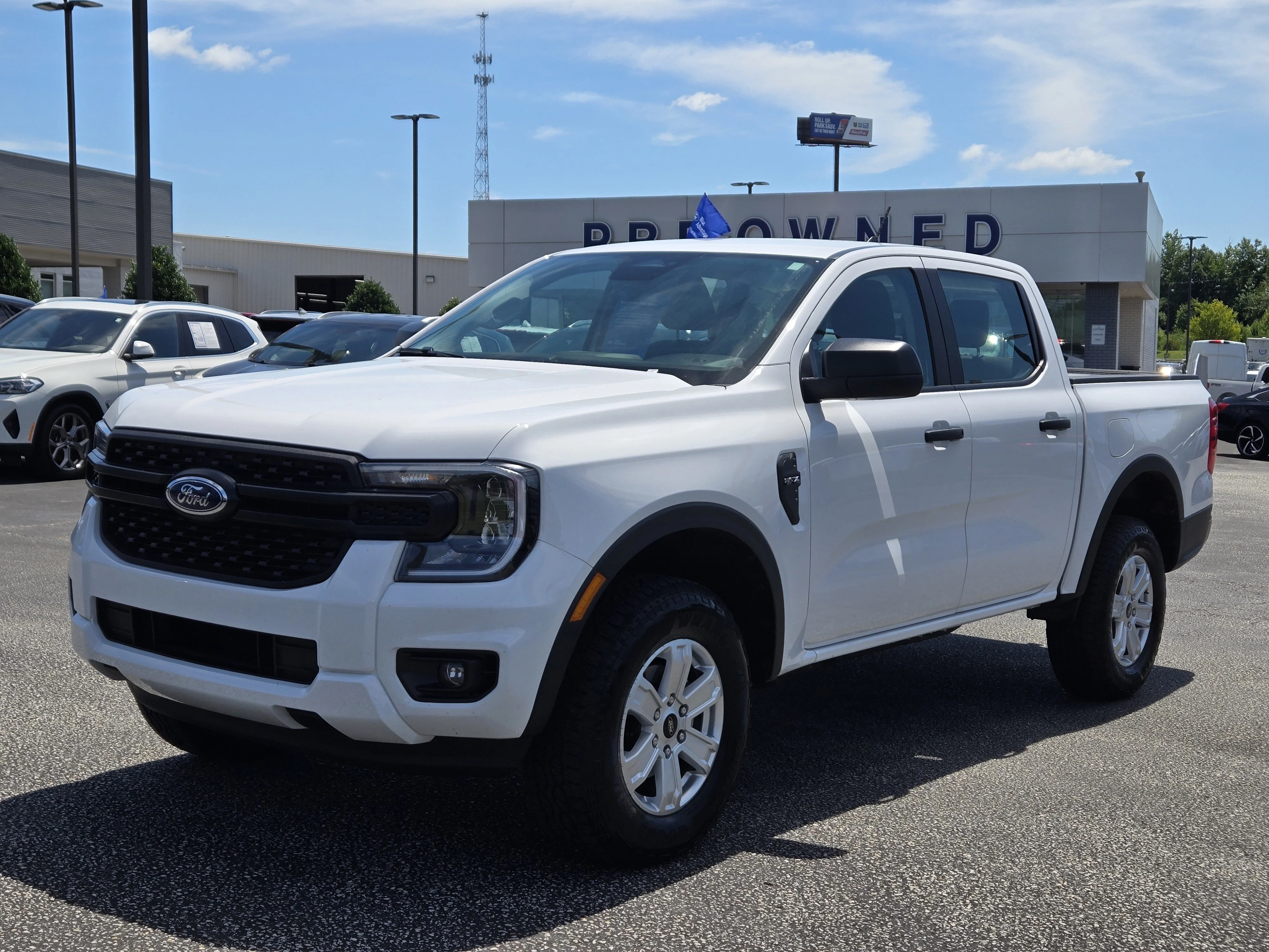 Used 2025 Oxford White Ford XL image 2