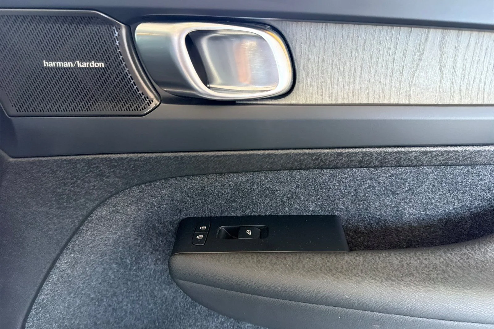 Used 2023 Gray Volvo Ultimate image 19