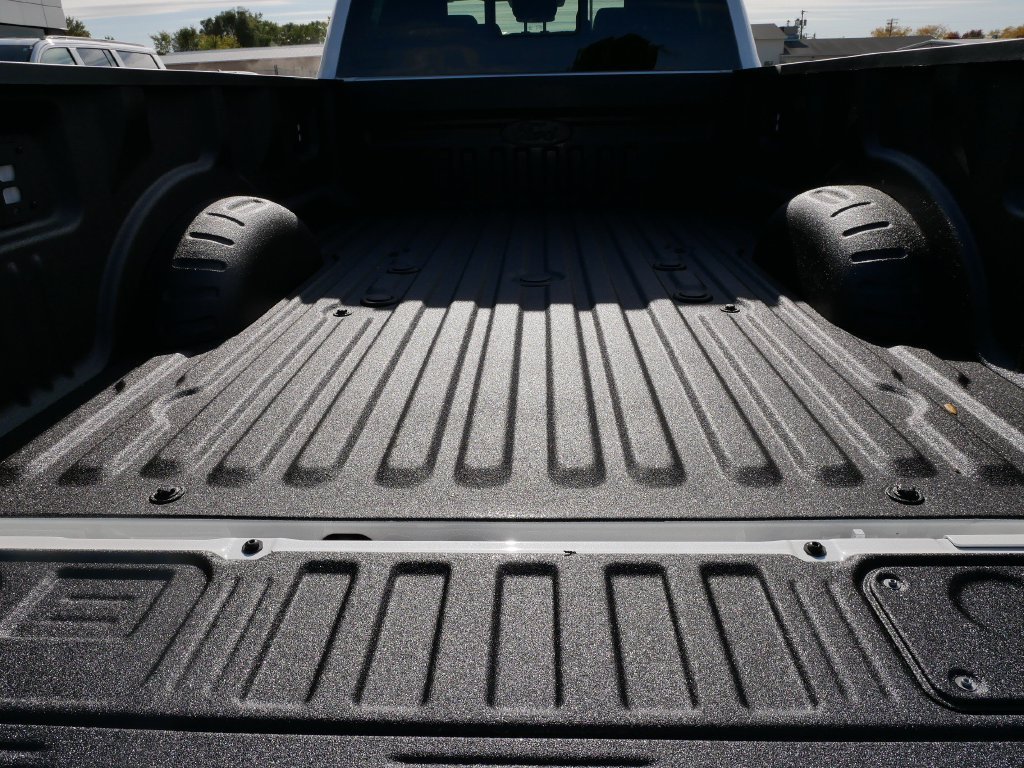 New 2027 Star White Metallic Tri-Coat Ford F-350® Platinum® image 10