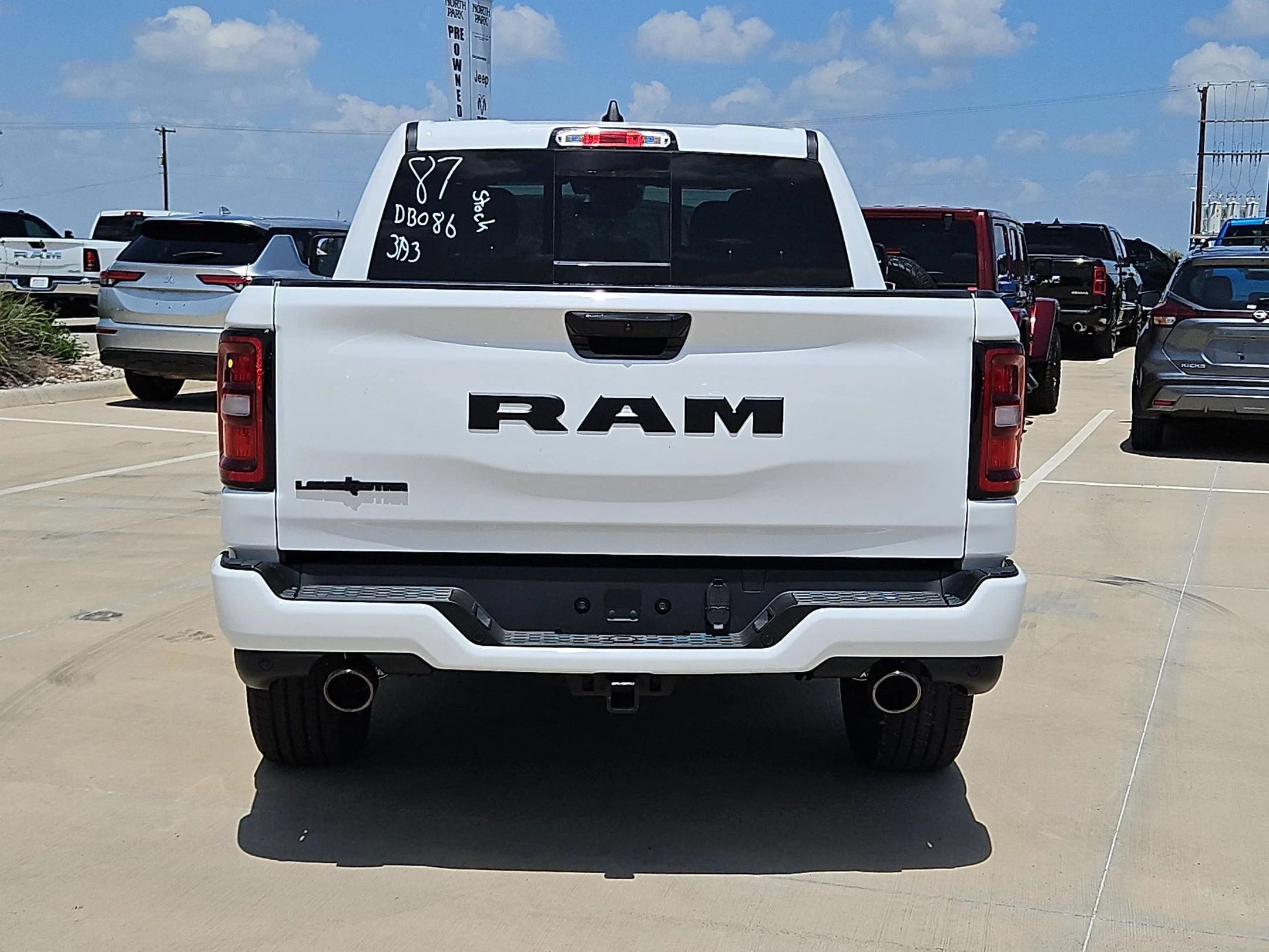 New 2027 Bright White Clearcoat RAM Big Horn/Lone Star image 4