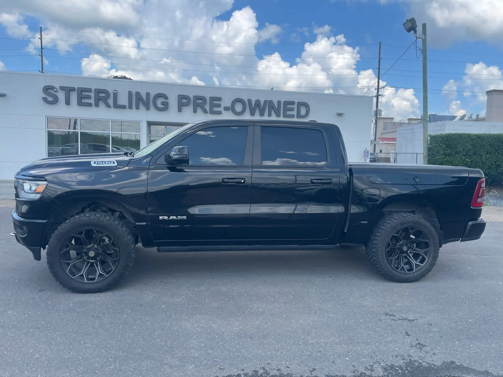 2023 RAM 1500 Laramie 4x4 Crew Cab 5'7's photo