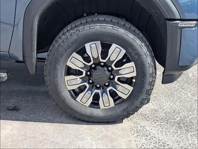 2026 GMC Sierra 2500HD Denali - Photo 14