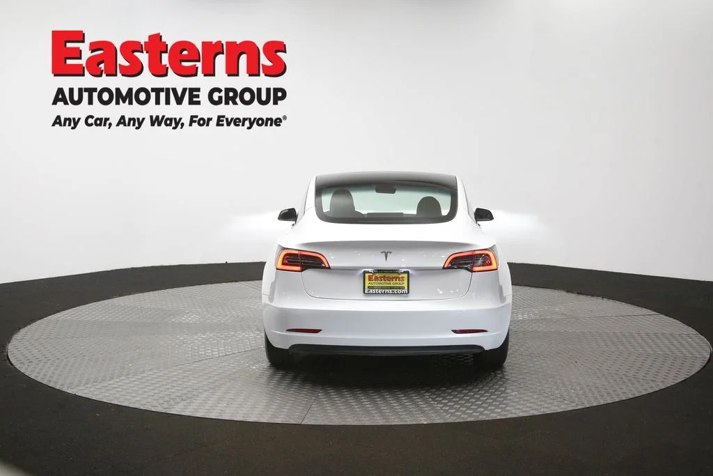 Used 2023 White Tesla Base image 31