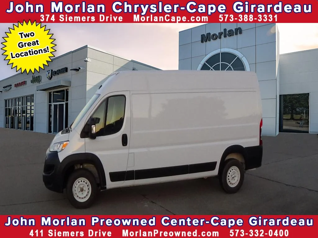 Used 2025 Bright White Clear Coat (pw7) RAM Tradesman 2500 image 1