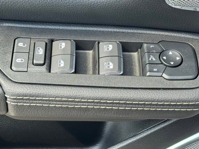 2026 RAM 1500 Laramie - Photo 11