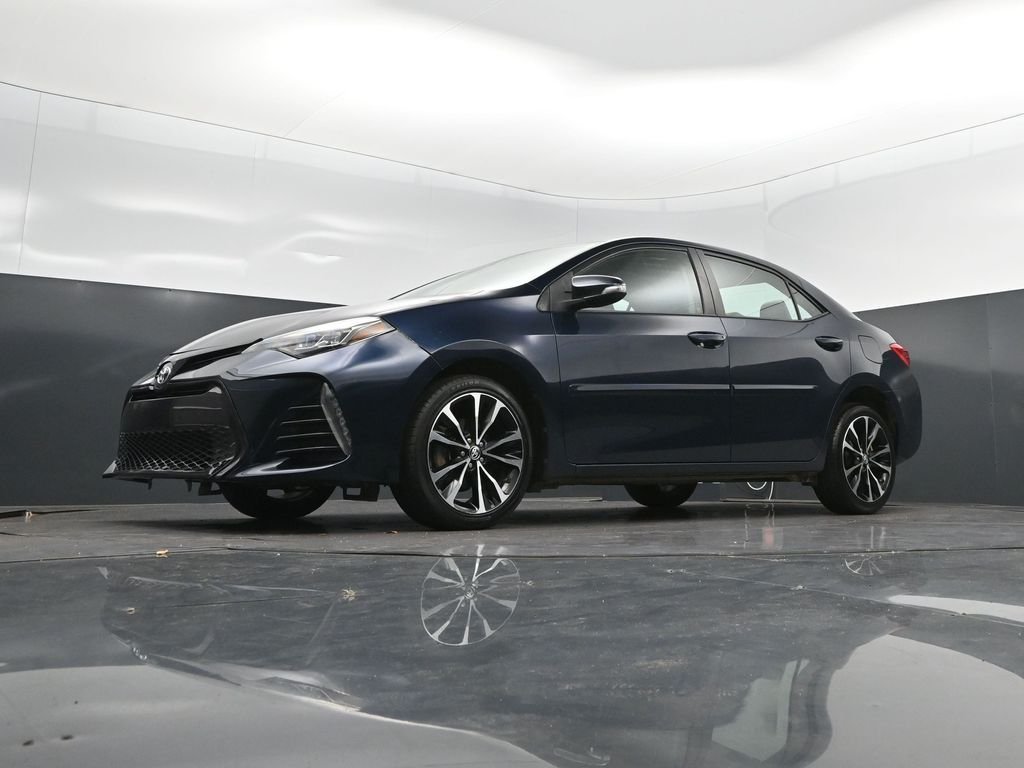 Used 2018 Blue Toyota SE image 39