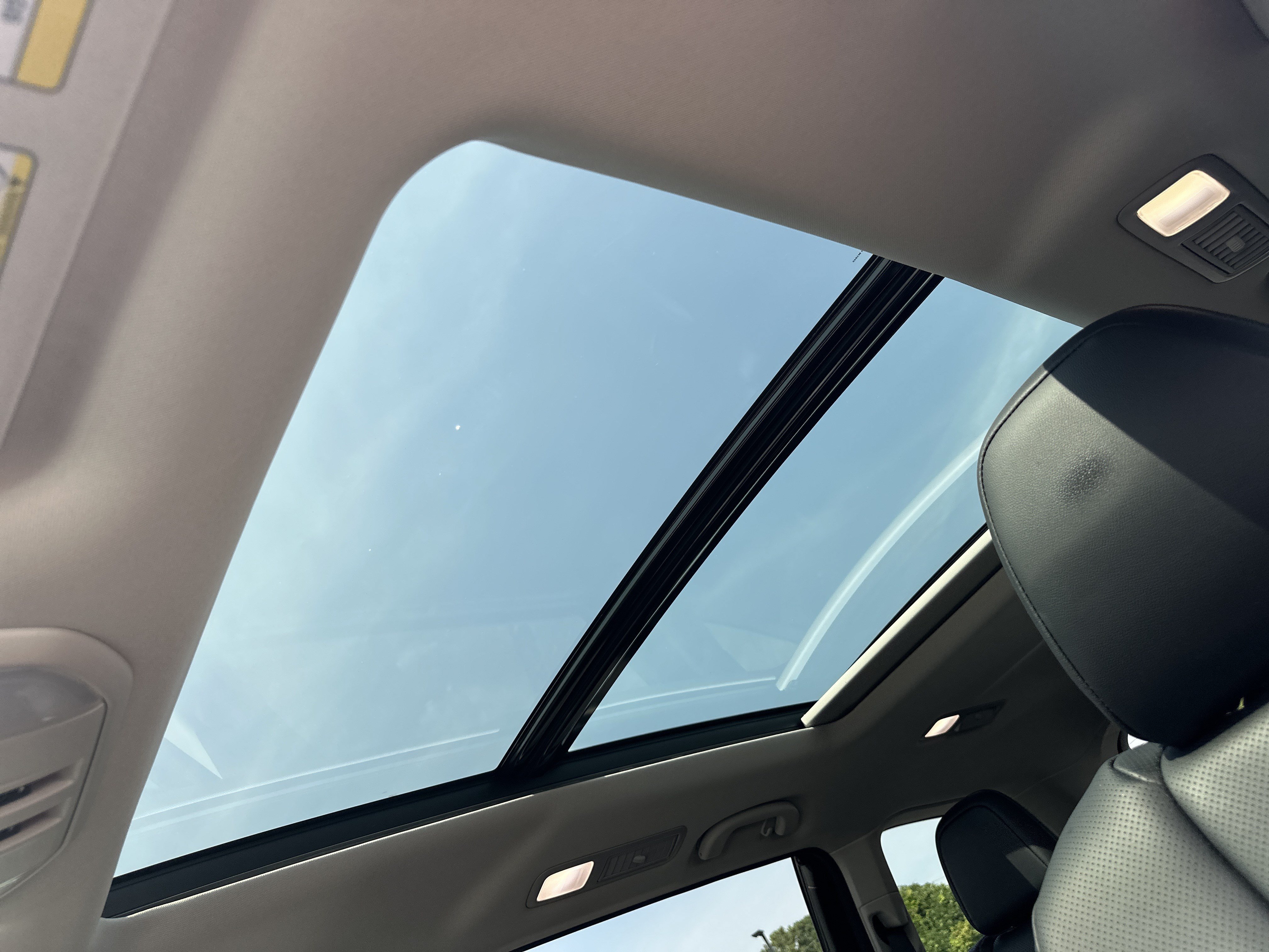Used 2025 Magnetite Gray Metallic Subaru Onyx Edition Touring image 37