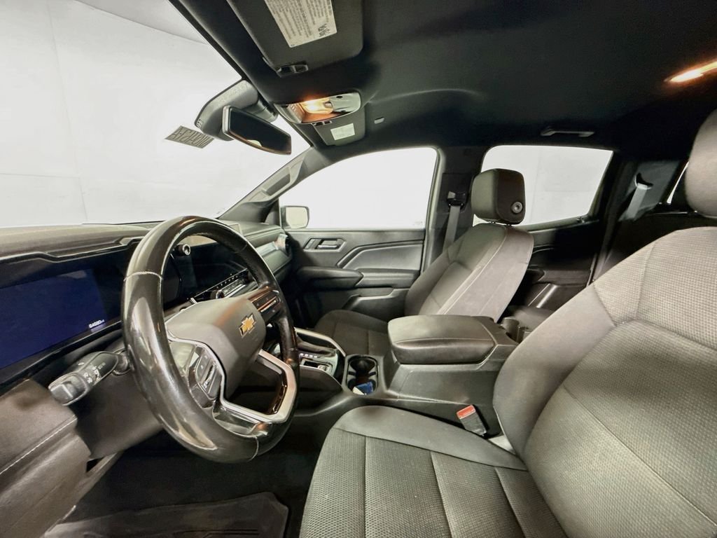 Used 2023 Summit White Chevrolet 2WD LT image 21