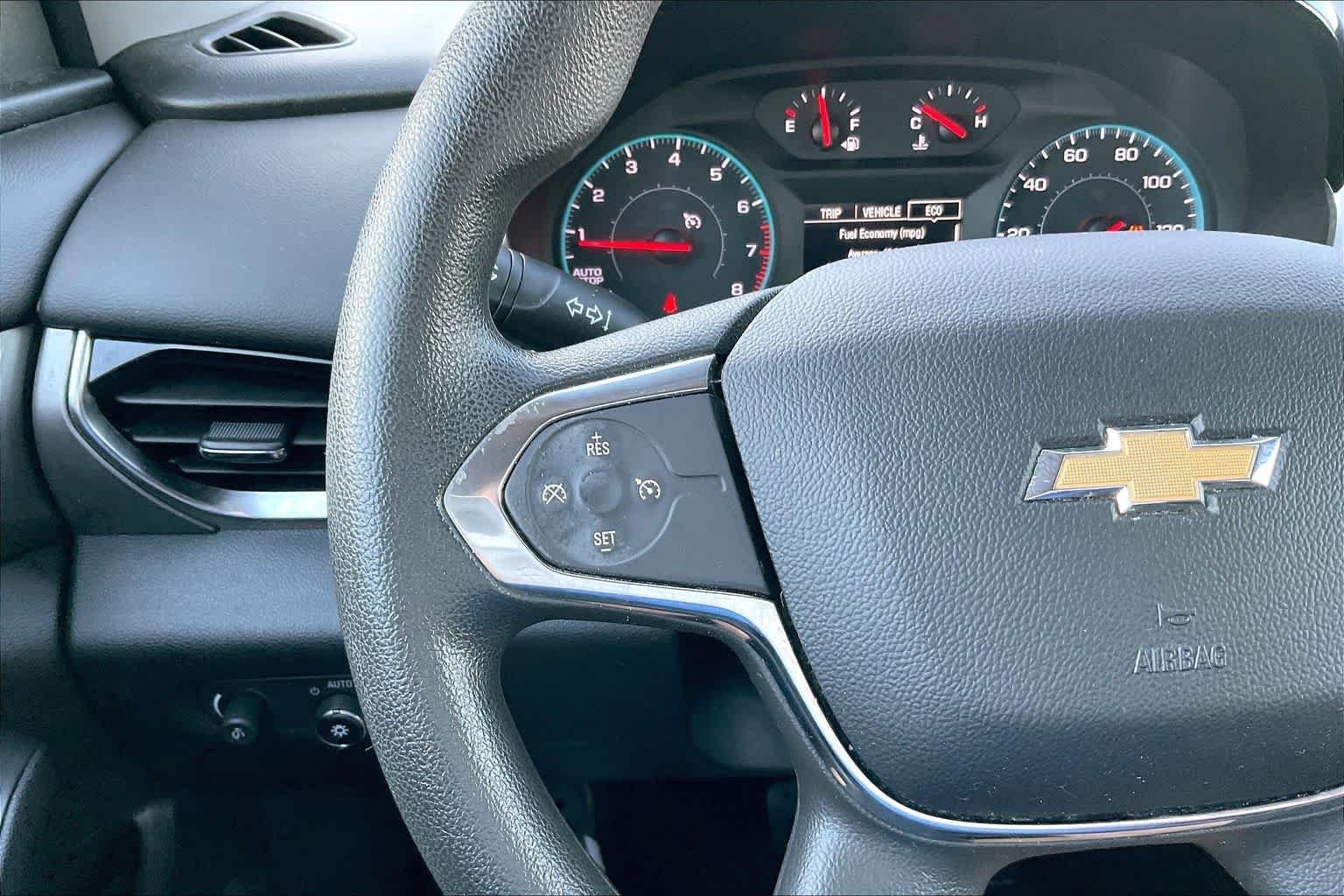 Used 2019 Summit White Chevrolet LS image 21