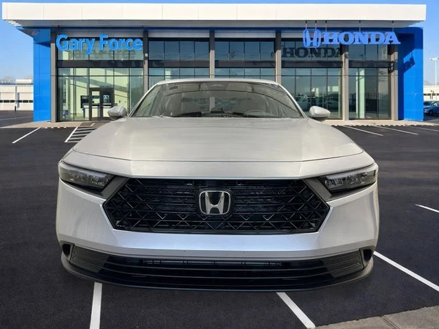 New 2026 Solar Silver Metallic Honda LX image 9